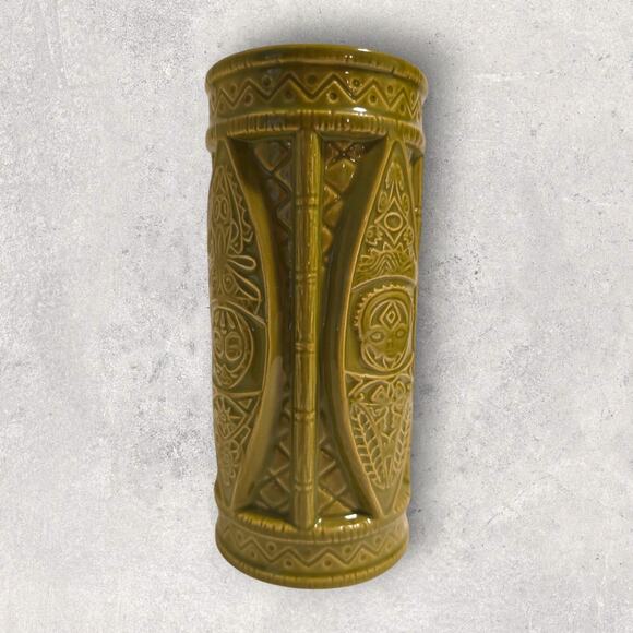 Disney Adventureland Tiki Shield Mug Green Disneyland Park NEW - Picture 2 of 4